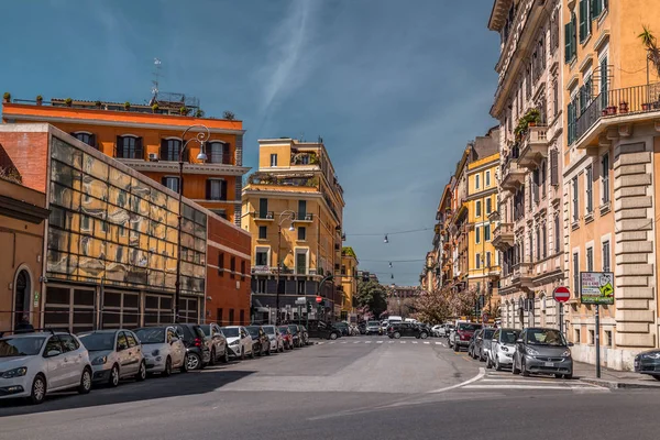 Stadtbild und allgemeine Architektur aus Rom, der italienischen Hauptstadt — Stockfoto