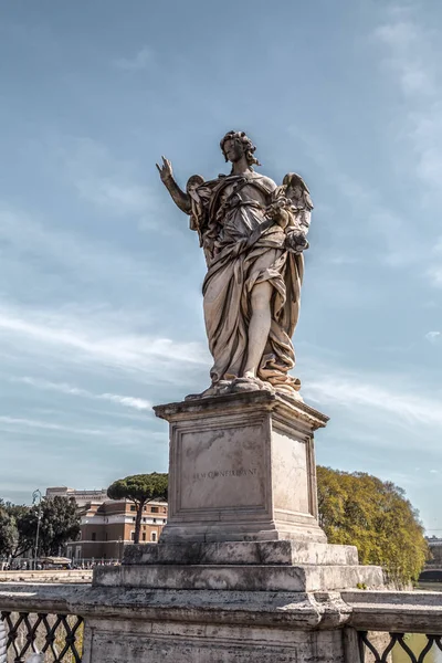 Скульптура Древнего ангела в Риме, Италия — стоковое фото