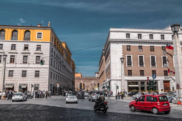 Paesaggio urbano e architettura generica da Roma, il abitante italiano — Foto Stock