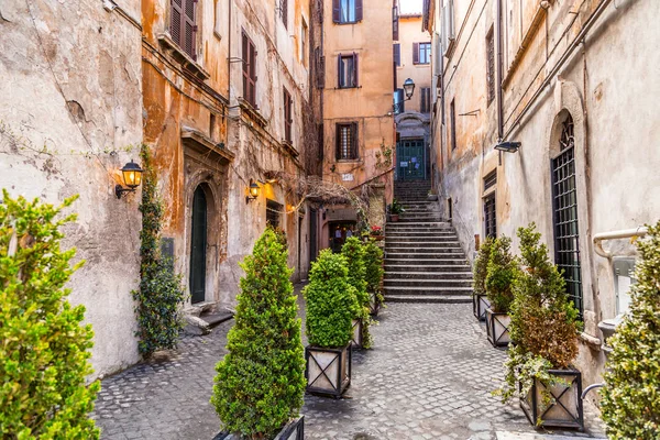 Paisaje urbano y arquitectura genérica de Roma, la italiana —  Fotos de Stock