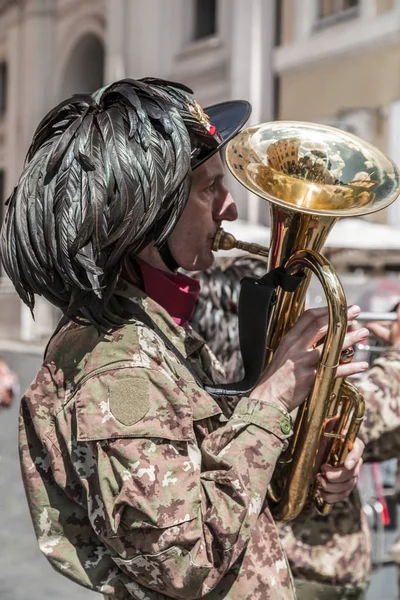 Bersaglieri Army band i Rom — Stockfoto