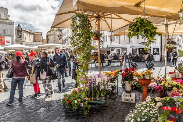 Campo dei Fiori, Rzym — Zdjęcie stockowe