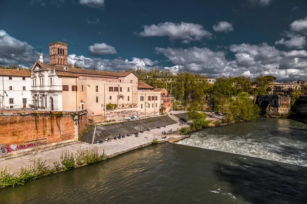 View on Tiber River Rome, Italië — Stockfoto
