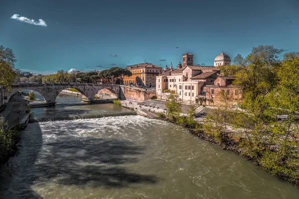 Vista sobre Tiber River Roma, Itália — Fotografia de Stock