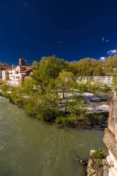 Vista sul fiume Tevere Roma, Italia — Foto Stock