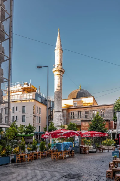 Vista de la calle desde el distrito Karakoy de Beyoglu, Estambul — Foto de Stock