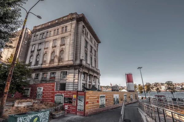 Vista de la calle desde el distrito Karakoy de Beyoglu, Estambul — Foto de Stock