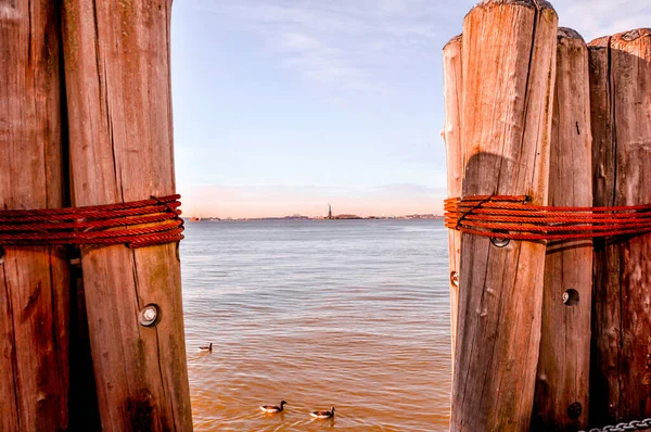 Battery Manhattan New York Tan Özgürlük Heykeli Manzarası — Stok fotoğraf