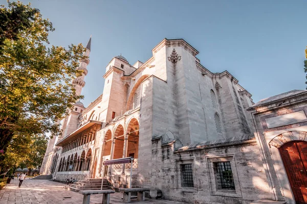 이스탄불 2020 이스탄불 언덕에 술레이마니 사원의 전면시야 모스크는 술레이만에 주문되었고 — 스톡 사진