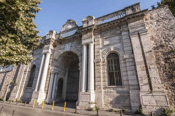 Universiteit Van Istanbul Suleymaniye Gate Poort Ligt Naast Suleymaniye Moskee — Stockfoto