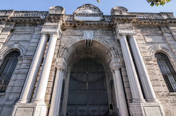 Istanbul University Suleymaniye Gate. The gate is located next to Suleymaniye Mosque and opens to the oldest university of Istanbul.