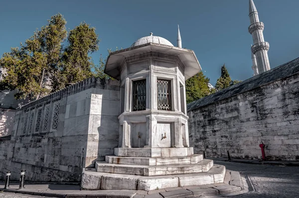 Istanbul Turki Juli 2020 Makam Peringatan Dan Air Mancur Mimar — Stok Foto