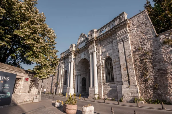 Istanbul Turchia Luglio 2020 Istanbul University Suleymaniye Gate Cancello Trova — Foto Stock