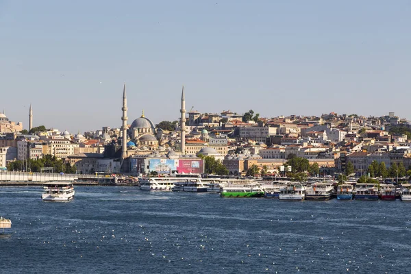 Istanbul Turkey June 2020 View Istanbul Sunset Golden Horn Coastline — Stock Photo, Image