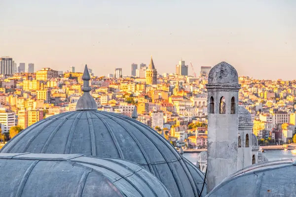 Panoramic Cityscape Istanbul Suleymaniye Mosque Overlooking Golden Horn Halic European — Stock Photo, Image