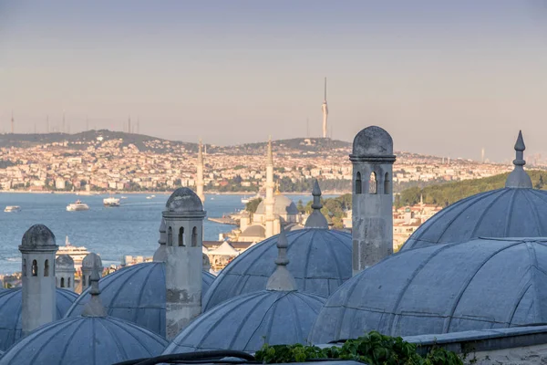 Panoramic Cityscape Istanbul Suleymaniye Mosque Overlooking Golden Horn Halic European — Stock Photo, Image