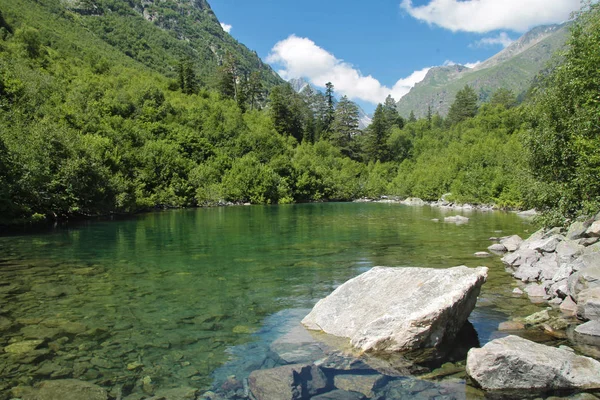 Baduk Lago Verde Montagna Teberda Dombai Sud Della Federazione Russa — Foto Stock