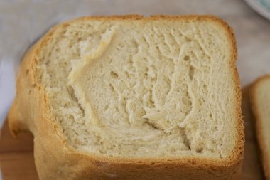 Sıcak taze ev yapımı ekmek iin mutfak pişirme sonra Kapat