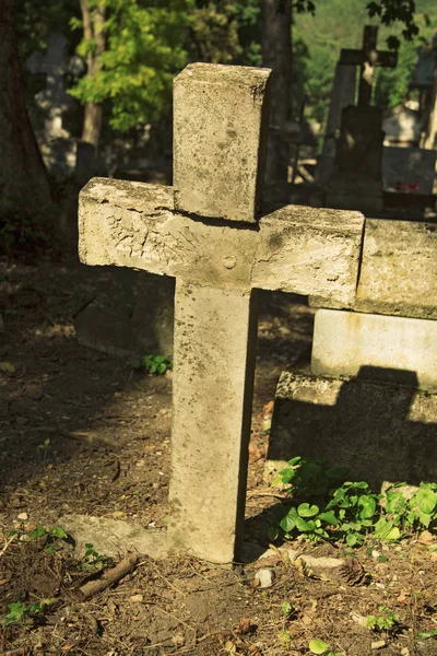 Cruz Pedra Antiga Velho Cemitério Necrópole Parte Histórica Pyatigorsk Norte — Fotografia de Stock