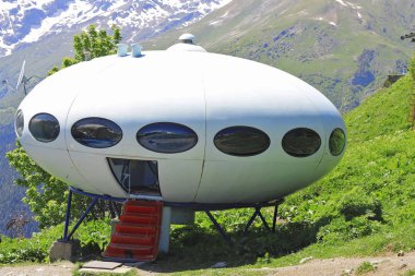 UFO ve Kafkas Dağları yatay yaz. Dombai doğa, Rusya Federasyonu