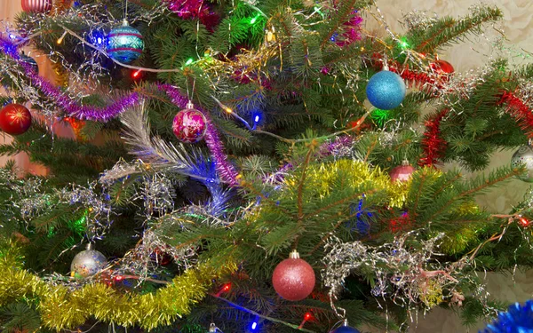 Χριστουγεννιάτικο Δέντρο Διακόσμηση Κρέμεται Στο Χριστουγεννιάτικο Δέντρο — Φωτογραφία Αρχείου