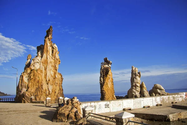 Klippor på stranden av Tabarca, Tunisien — Stockfoto