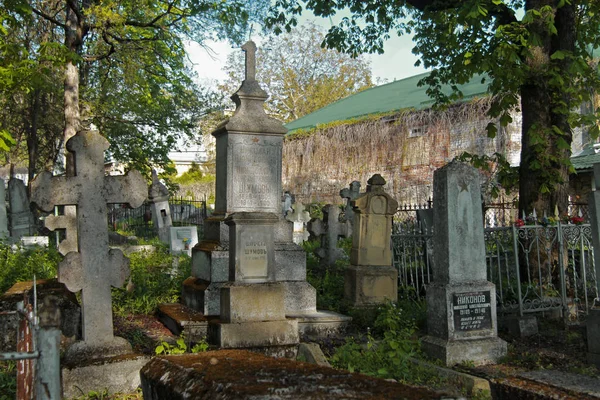 De oude begraafplaats. Historische deel van Pjatigorsk — Stockfoto
