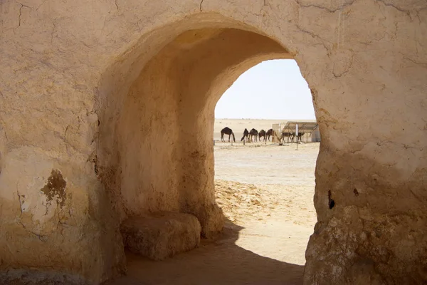 Dekorationen der Star Wars Episode zuerst in der Sahara Wüste, t — Stockfoto