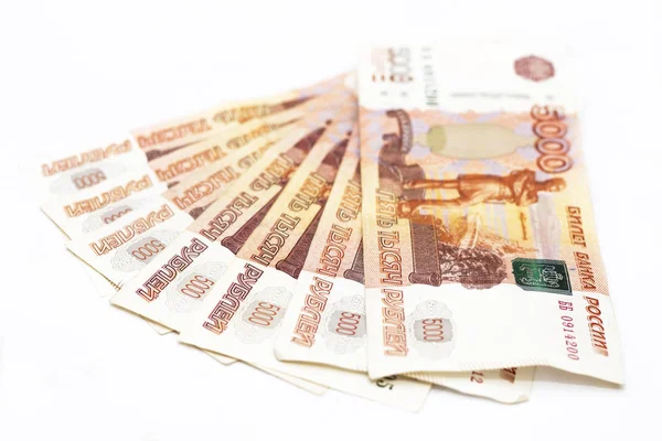 Espalhado russo 5000 rublos notas close-up — Fotografia de Stock