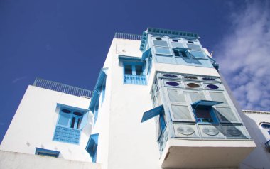 Beyaz ve mavi kasaba Sidi Bou Said, Tunus, Kuzey Afrika