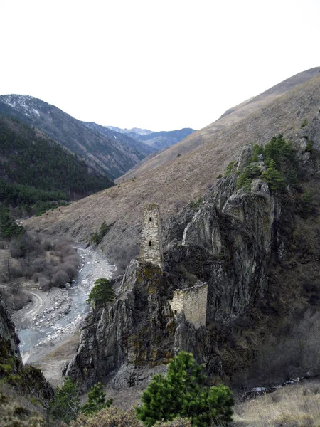 Torres de Ingushetia. Arquitectura antigua y ruinas —  Fotos de Stock