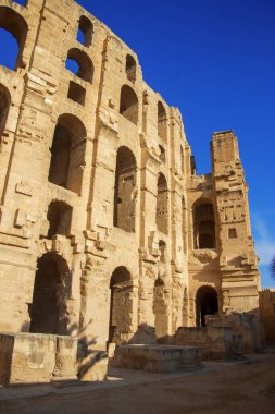 El Jem Tunus 'un Kolezyumu. Antik amfitiyatro