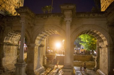 Kaleichi Antalya Türkiye 'nin Adrian kapıları 24 Eylül 2019