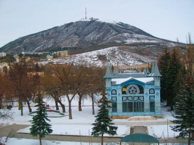 Lermontov Galerisi, Pyatigorsk, Rusya Federasyonu. Pyatigorsk Kış Saati Mimari ve Simgeleri 2012-02-12