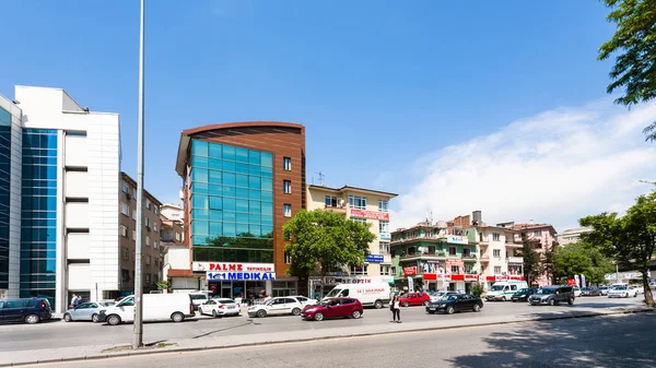 Ankara Turkije Mei 2018 Mensen Auto Adnan Saygun Straat Cankaya — Stockfoto