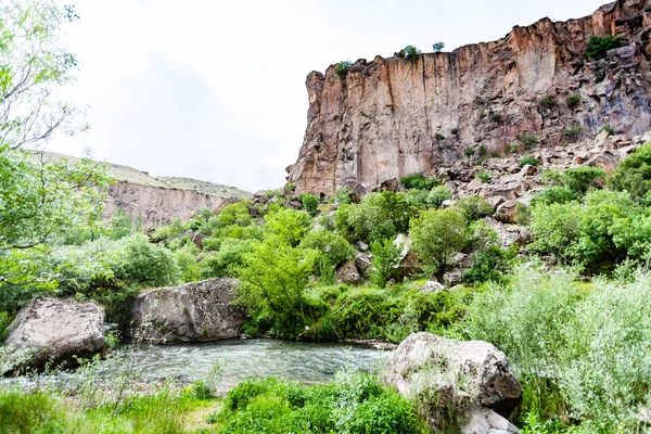 阿克萨赖省 Ihlara 河谷峡谷 Melendiz 流到土耳其的旅行 — 图库照片