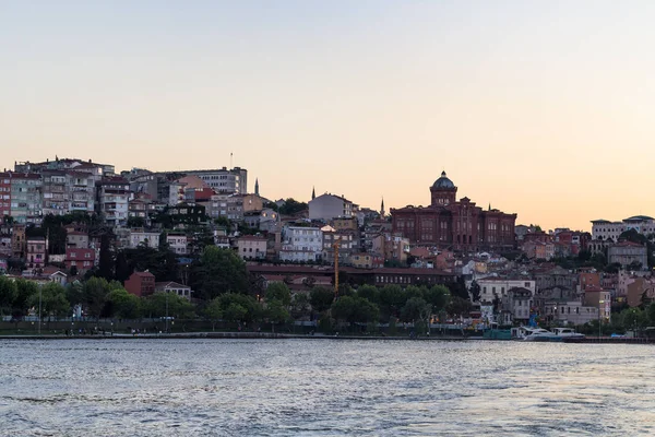 Reizen Naar Turkije Waterkant Istanbul City Lente Avond Van Golden — Stockfoto