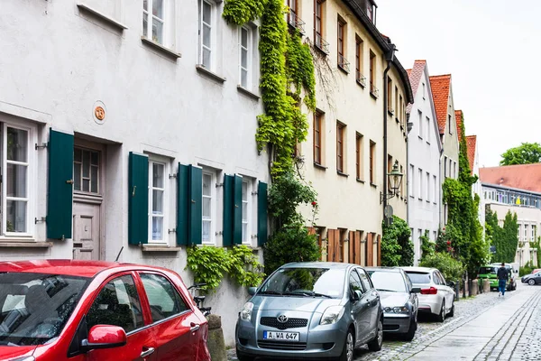 奥格斯堡 2018年5月20日 老居住处所在 Kirchgasse 街道在奥格斯堡镇 奥格斯堡是城市在 Swabia 巴伐利亚它是第三个最旧的城市在德国 — 图库照片