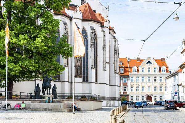 Augsburg Deutschland Mai 2018 Menschen Brunnen Mit Statuen Von Afra — Stockfoto