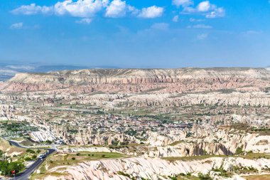 Türkiye - dağ Vadisi Kapadokya bahar Nevşehir ilindeki seyahat