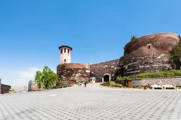 前往土耳其 入口到老安卡拉城堡在 Gozcu 安卡拉城堡是一个城堡从早期中世纪岁月 — 图库照片