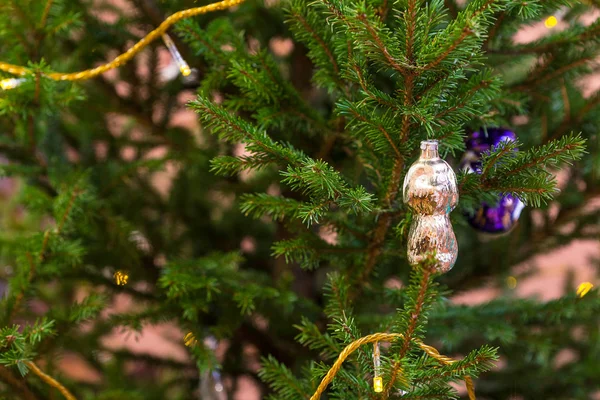 Fondo Navidad Estatuilla Vidrio Viejo Árbol Navidad Natural Interior — Foto de Stock