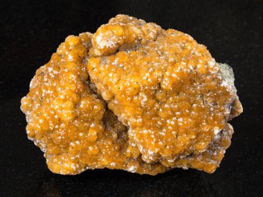 Doğal mineral - zeolit taş Rudniy, Kazakistan siyah granit üzerine örnek makro çekim