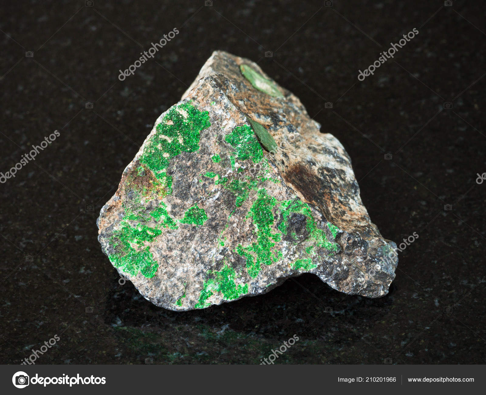Macro Shooting Natural Mineral Green Uvarovite Crystals Raw Chromite Stone Stock Photo Image By C Vvoennyy 210201966