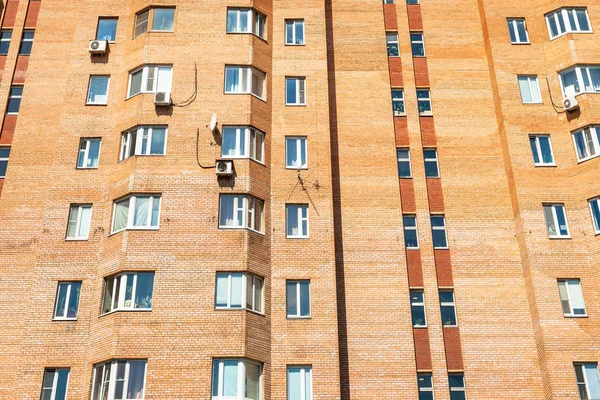 Fachada Ladrillo Urbano Casa Varios Pisos Ciudad Moscú Soleado Día — Foto de Stock