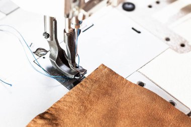 deri parçası ve dikiş ayağı Sanayi dikiş makinesi, yakın çekim