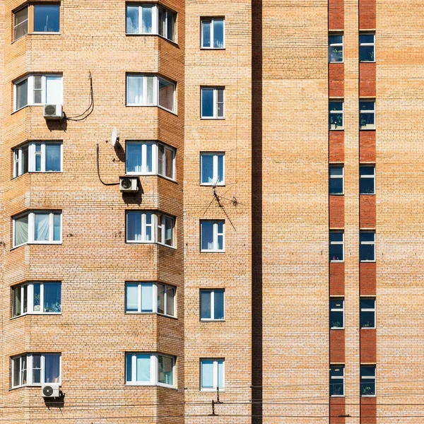 Detalj Fasaden Urban Tegel Hyreshus Moskva City Solig Sommardag — Stockfoto