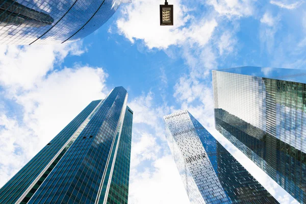 Autumn Blue Sky White Clouds Glass Skyscrapers Business District Moscow — Stock Photo, Image