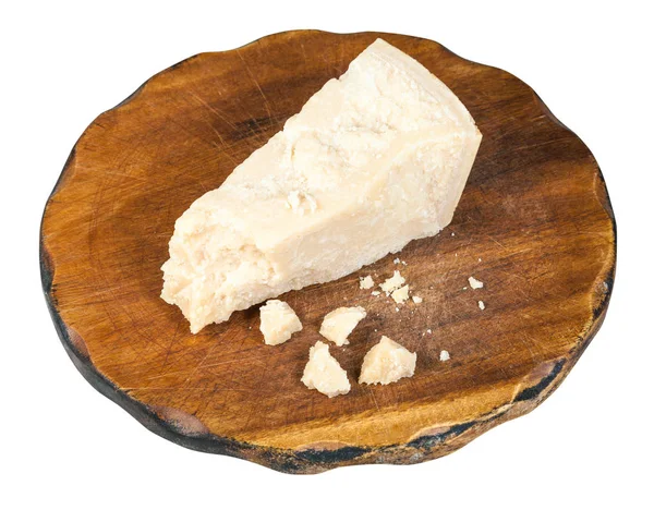 Parmigiano Reggiano sýru na temné desce, samostatný — Stock fotografie
