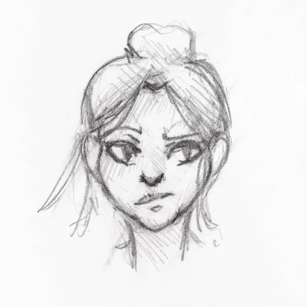 Cabeça de menina com rosto cético e penteado de coque — Fotografia de Stock